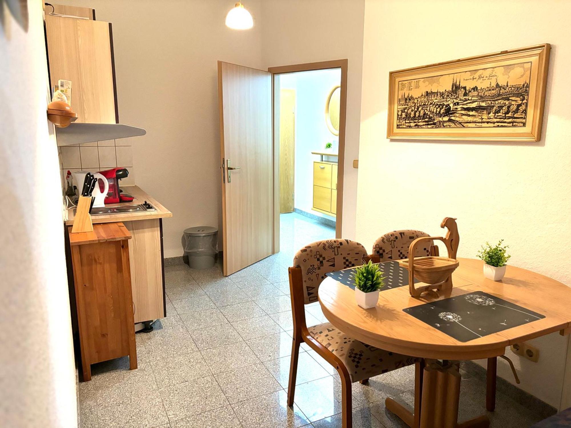 Piano Apartment Halle Center - Netflix - Free Wifi 2 Ngoại thất bức ảnh